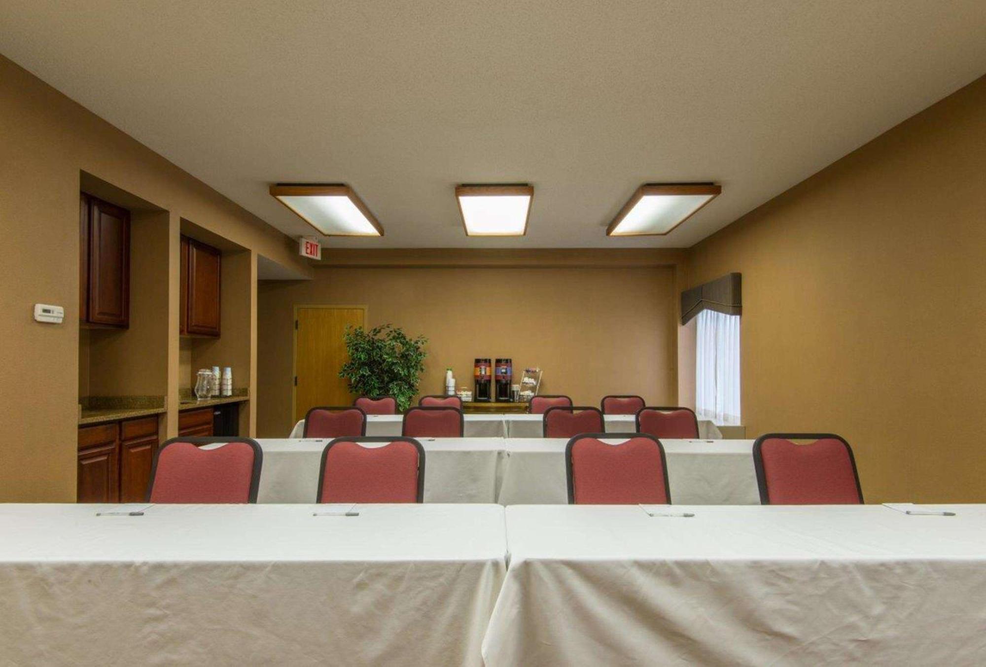 Hampton Inn White River Junction Kültér fotó