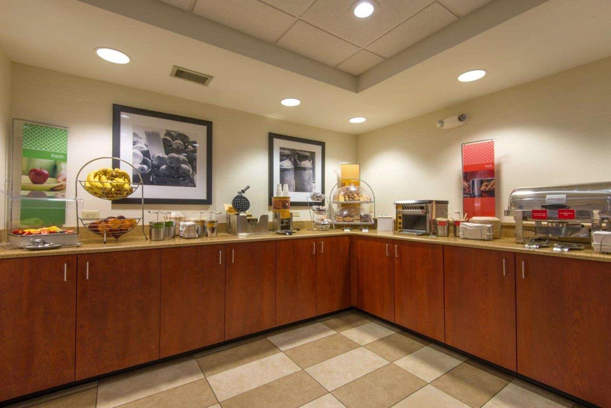 Hampton Inn White River Junction Kültér fotó